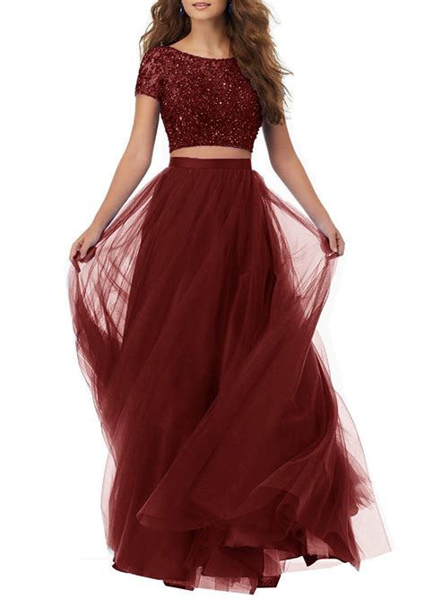 Hier gilt es für dich den richtigen kompromiss zwischen langweilig und overdressed zu finden, um wie ein star zu glänzen. Abendkleider lang glitzer - Stylische Kleider für jeden tag