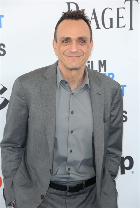 Hank Azaria Voice Of Apu Offers To Step Aside Because Of Racism