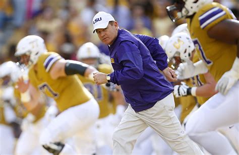 Les Miles Turned Down Michigan Gig In According To Ex LSU AD