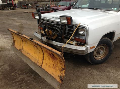 1984 Dodge Power Ram 150 Snow Plow Truck Flatbed Truck