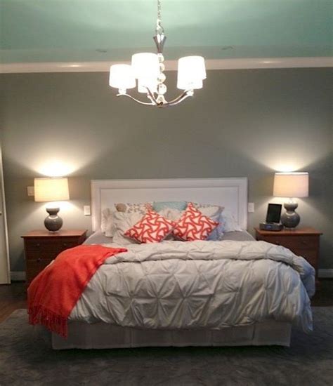 Bold coral art in teal room. Dark coral and light teal with gray wall in 2019 | Home ...