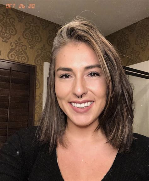 elite - Professional Cuddler & Snuggle Buddy With Cuddle Companions