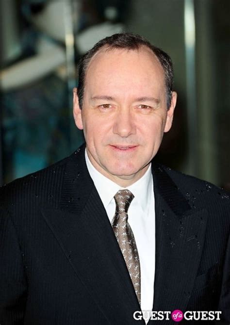 kevin spacey indirectly addresses gay rumors  perform  kate
