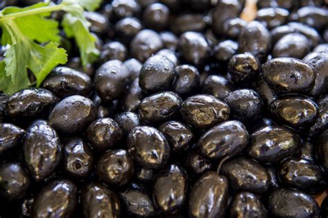 Black Olives Sources Health Benefits Nutrients Uses And