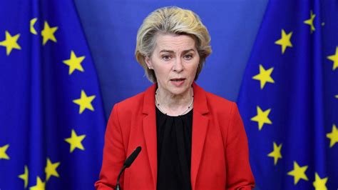 Ursula von der Leyen refuses to publish messages with Pfizer boss