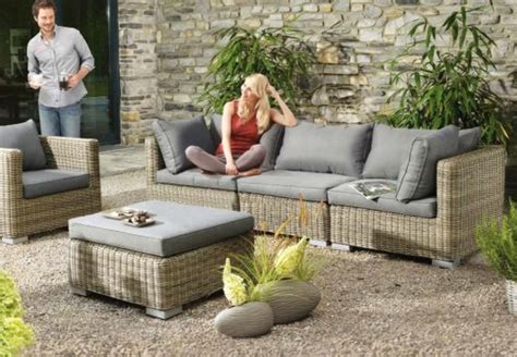 Zierkies und ziersplitt im garten preise und ideen. Garten Loungemöbel für eine herrliche Atmosphäre ...