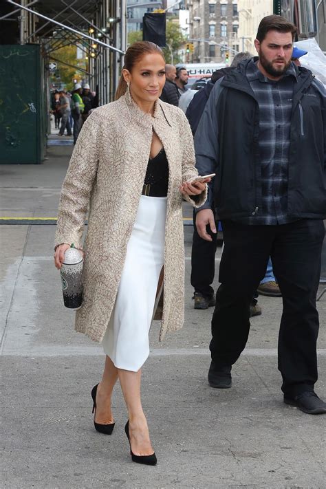 Of Course Jennifer Lopez Has A Bejeweled Starbucks Cup Vogue