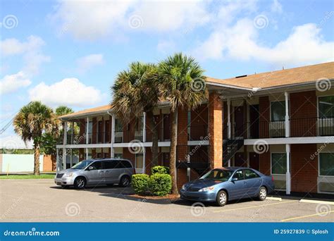 Typical American Motel Stock Image Image Of Motel Hotel 25927839