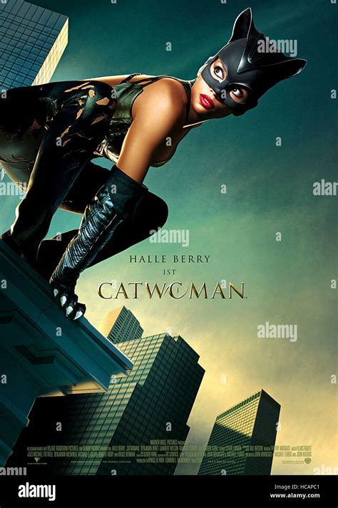 Catwoman Halle Berry 2004 C Warner Brotherscourtesy Everett