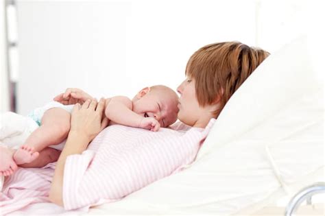 Baby Refusing To Breastfeed During The Day Possible Reasons And Tips