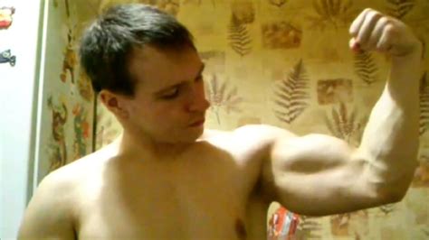 Biceps Flexing And Bodybuilding Posing Youtube