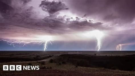 Australia Drought Capturing Spectacular Storms In The Outback Bbc News