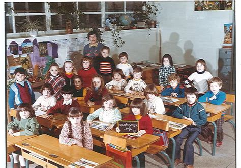 Photo De Classe Annee 1976 De 1976 école Primaire Copains Davant