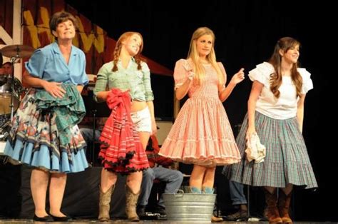 Hee Haw Women Hee Haw A Tribute Show To The Television Variety