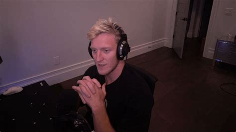 How S This Guy S Card Not Declined Tfue S Gets Gifted Subscribers From A Single Viewer