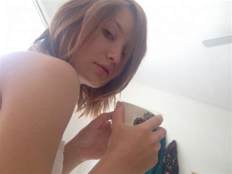 Naked Emily Browning In 2014 Icloud Leak The Second Cumming