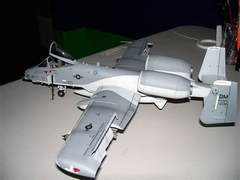 A 10 Warthog Plastic Model Airplane Kit 148 Scale 855521