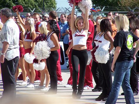 Talk Of The Town Ranking The Cheerleaders Of College Footballs Top 25 The Top 5