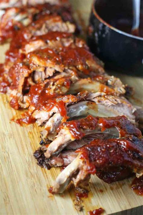 Crockpot Pork Ribs With Applesauce Barbecue Sauce