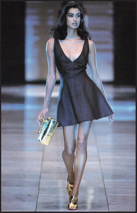 Yasmeen Ghauri 1991 Gianni Versace Collezione Spring Summer
