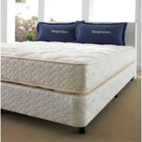 Five star hotels use many different types of mattresses. Five star hotel King Size Beds on line