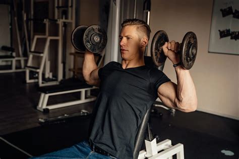 10 Ways To Build Massive Shoulders Eat Sweat Live