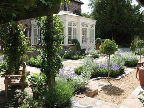 A Formal Courtyard Garden Near York Designer Garden Garden Design