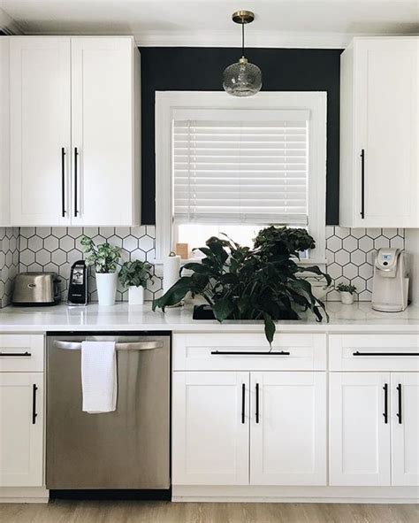 White Shaker Cabinets With Matte Black Hardware