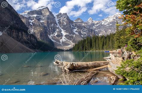 Moraine Lake Banff National Park Rocky Mountains Canada Stock Photo