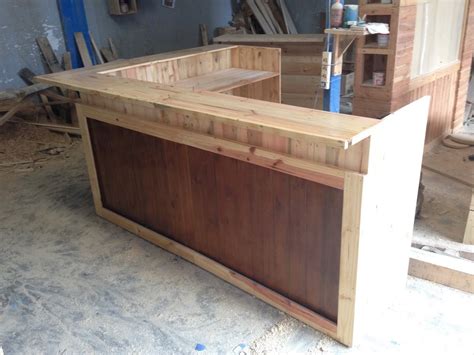 Menghuni rumah minimalis, harus siap untuk mendesain setiap ruang dengan desain minimalis, tak terkecuali dapur. Jual Meja Bar & Kasir & Dapur - Solid Jati Belanda di ...
