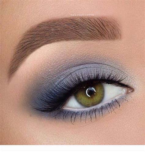Awesome Light Blue Eye Makeup In 2020 Light Blue