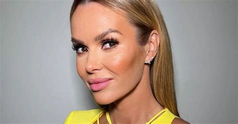 Amanda Holden 51 Shows Off Her Incredible Physique With Bikini