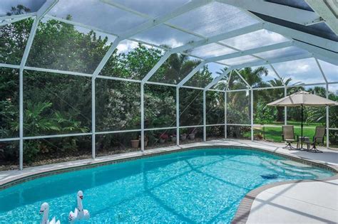 How Popular Are Swimming Pools In Florida Homes