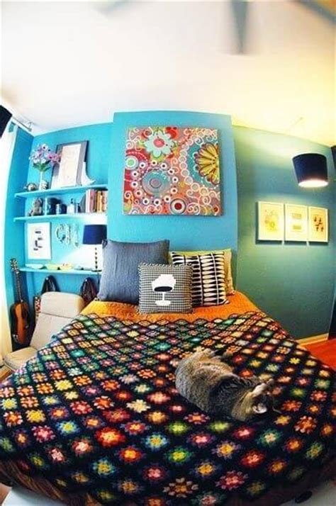 18 Small Bedroom Decorating Ideas Apartment Geeks