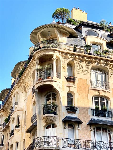 An Art Nouveau Building Facade In Paris Rarchitecturalrevival