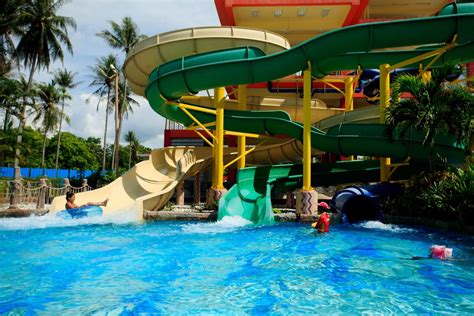 Cool off with a day of water activities the whole family can enjoy. Splash Jungle Water Park Phuket | Kata Rocks Resort Phuket ...