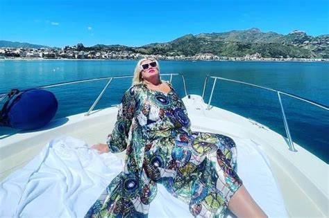 Gemma Collins Flaunts Sunkissed Curves In Cheeky Swimsuit Snap On Magical Holiday Daily Star