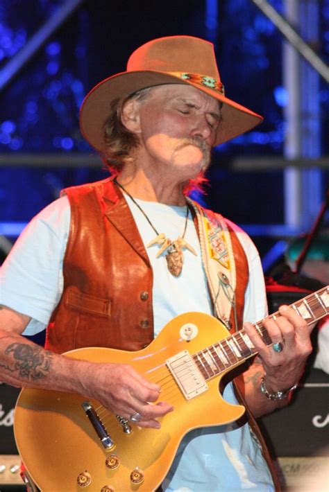It also asks us to look at ourselves and how would we respond to such a tragic incident and the death of a child, and how it would affect you and those. Zeitsprung: Am 12.12.1943 kommt Dickey Betts zur Welt.