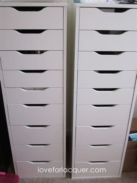Makeup organizers come in all different sizes and looks. Makeup Storage With The eDiva Acrylic Organizer! (Collab ...