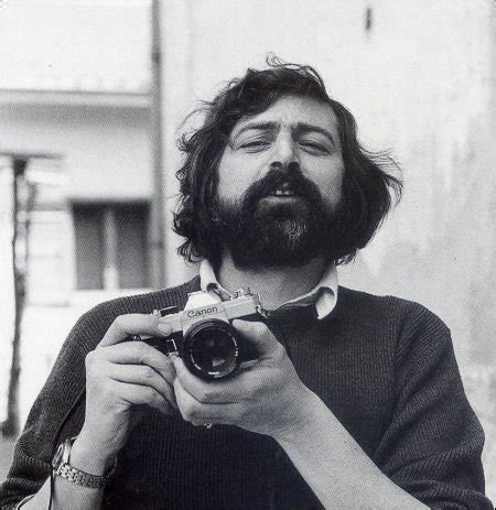 Francesco guccini adlı sanatçının radici albümünden radici parçasının videosunu ücretsiz olarak izle, sanat çalışmalarını, şarkı sözlerini ve benzer sanatçıları gör. Folk Beat N.1; Due anni dopo - Francesco Guccini ...