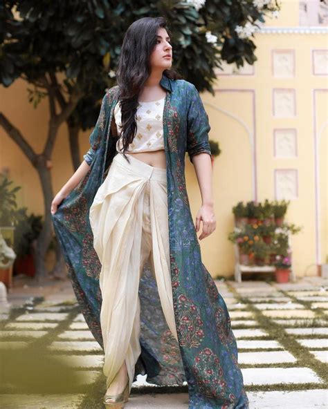 Indo Western Outfits To Wear At Weddings Inspired By Fashion Bloggers Shaadisaga Western