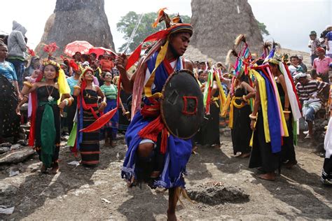 Wulla Podu Ritual Adat Wajib Masyarakat Adat Di Sumba Barat Ntt