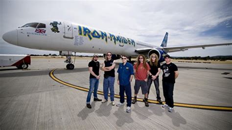 Iron maiden ist eine der erfolgreichsten heavy metal bands der welt mit nach eigenen angaben mehr als 90 millionen verkauften alben. Hintergrundbilder Iron Maiden Flugzeuge Verkehrsflugzeug ...