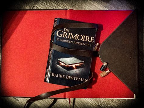 Buchfee - Dystopie, Fantasy und mehr: Rezension: "Das Grimoire