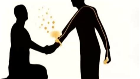 يقال في رؤيا الذهب أنه يدل على الأزواج للعزباء، فإن رأى الأعزب الذهب تزوج وإن كان سوار فهو ميراث، وإن وجد سبيكة ذهب فسوف يفقد ماله. مصافحة الرائيس في المنام : ØªÙ Ø³ÙŠØ± Ø±Ø¤ÙŠØ© Ø´Ø®ØµÙŠØ ...