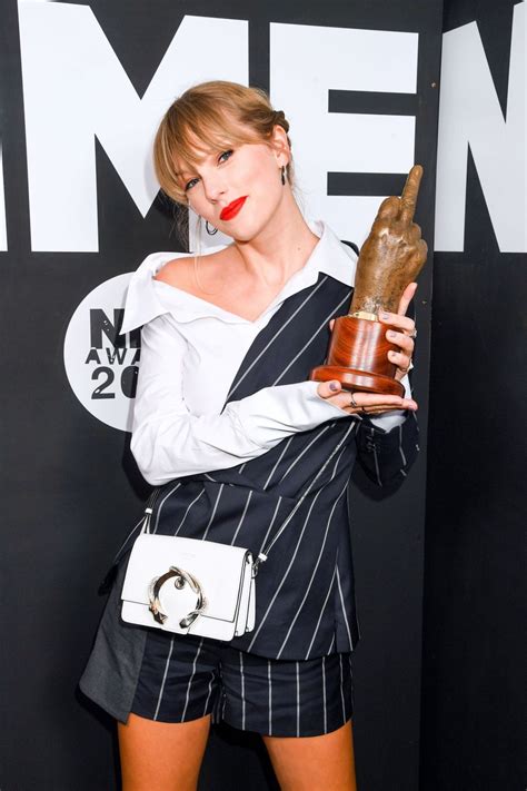 Event details, videos, merchandise & more TAYLOR SWIFT at NME Awards 2020 in London 02/12/2020 ...