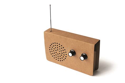 Una Radio Retro De Cartón Radios Retro Disenos De Unas Radio Antigua