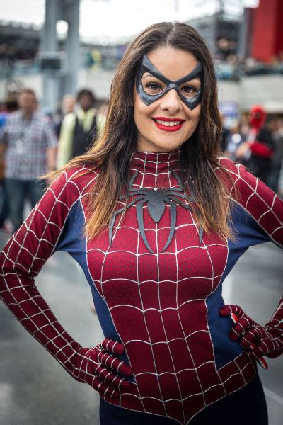 outrageous and awesome costumes of the new york comic con 40 pics