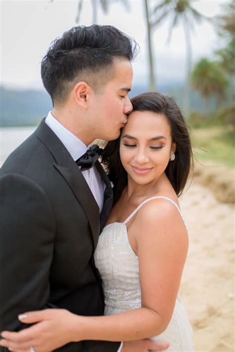 Relaxed Hawaiian Wedding Popsugar Love And Sex Photo 25
