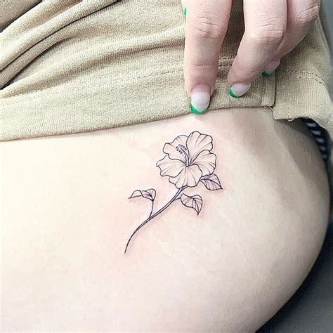 20 Best Hibiscus Tattoo Designs To Inspire You Hibiscus Tattoo